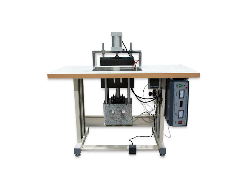 超聲波大幅寬點(diǎn)焊機(jī)